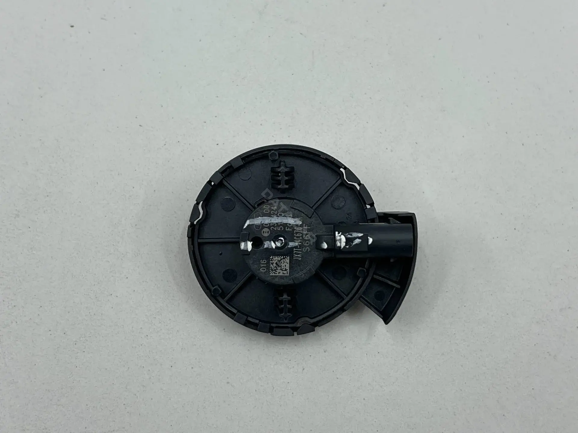 Датчик удара JX7T-14C676-AA