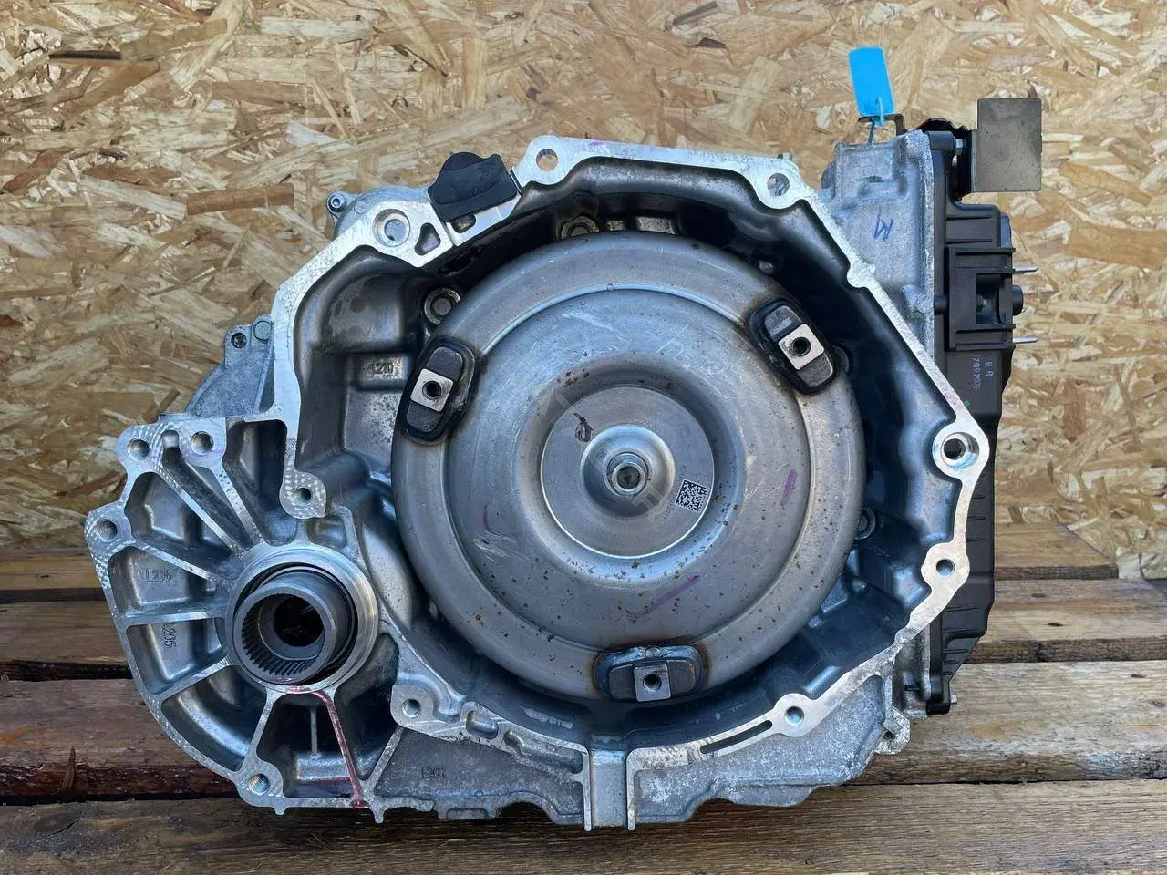 Автоматическая коробка передач (АКПП) 24044029, 24055547, 5UCB