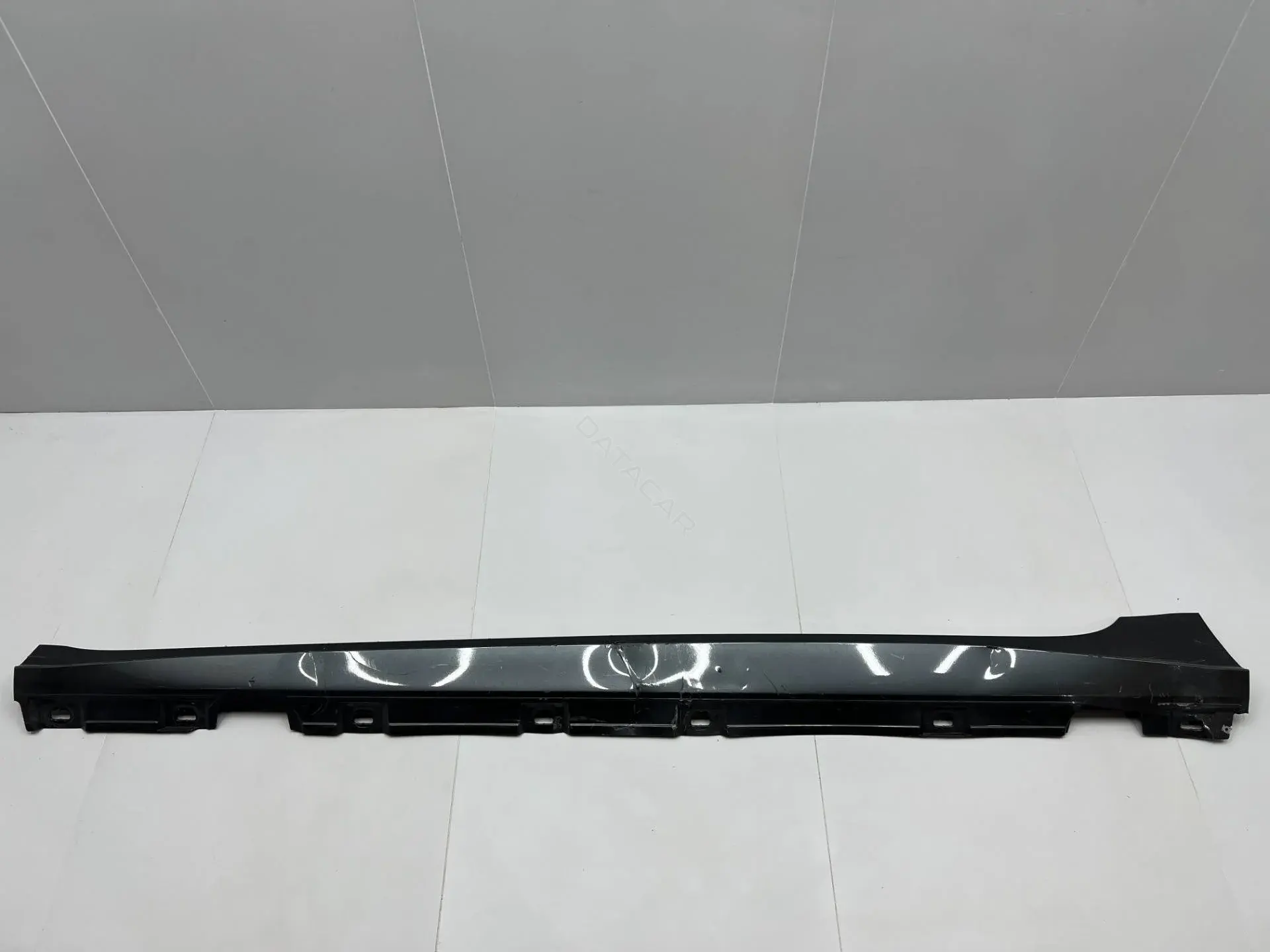 Накладка на порог 8W8853859F