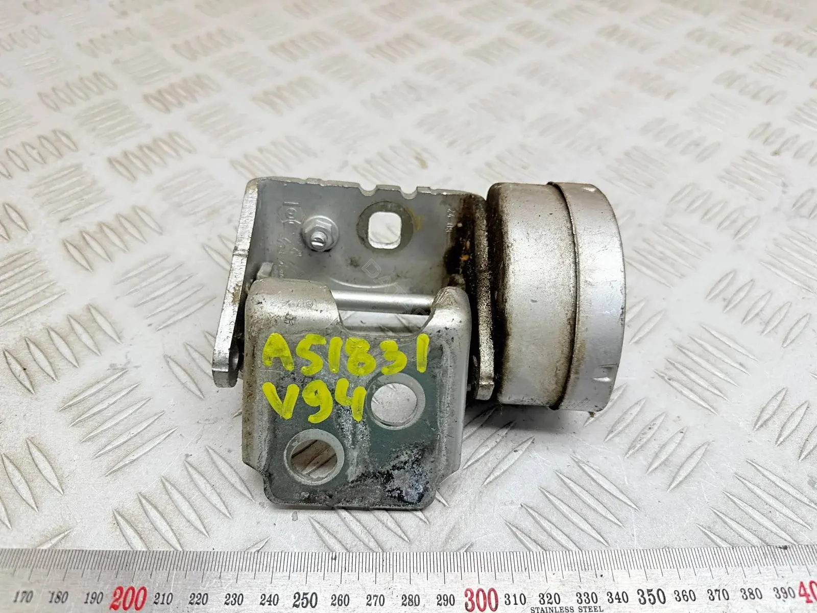 Петля двери 9035X0