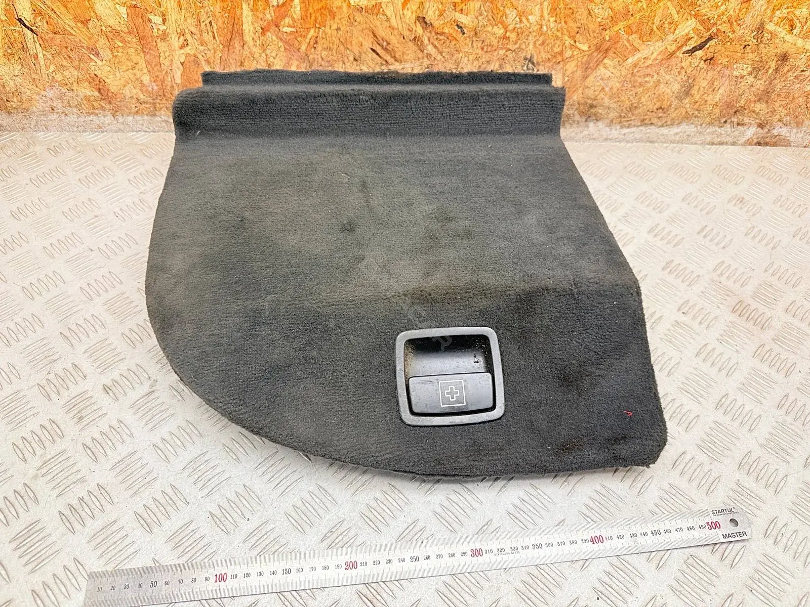 Обшивка багажника 51477050368