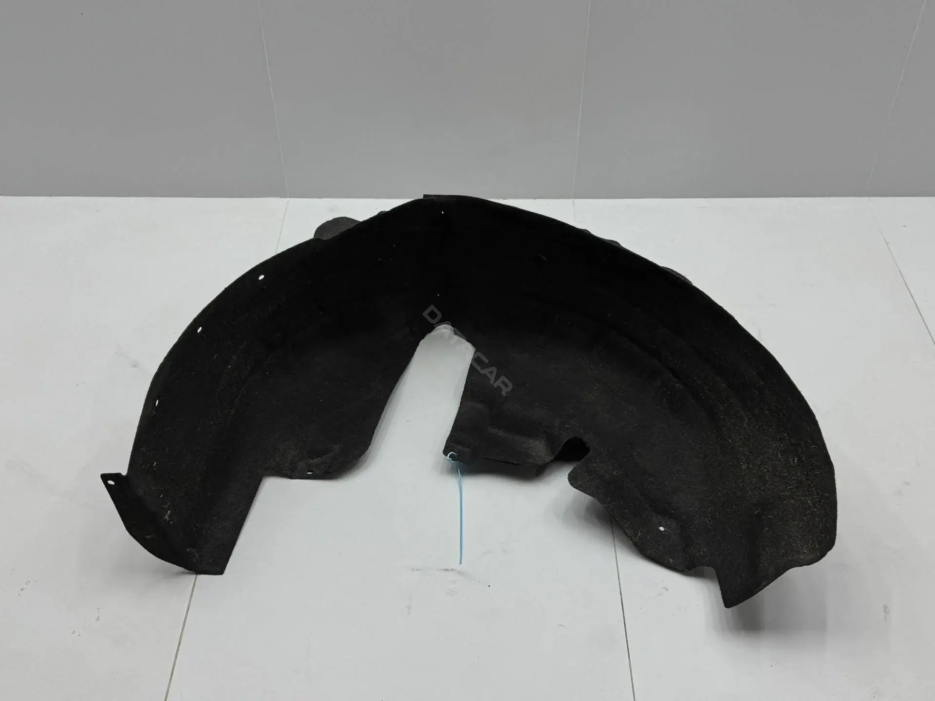 Подкрылок 5NL810972A
