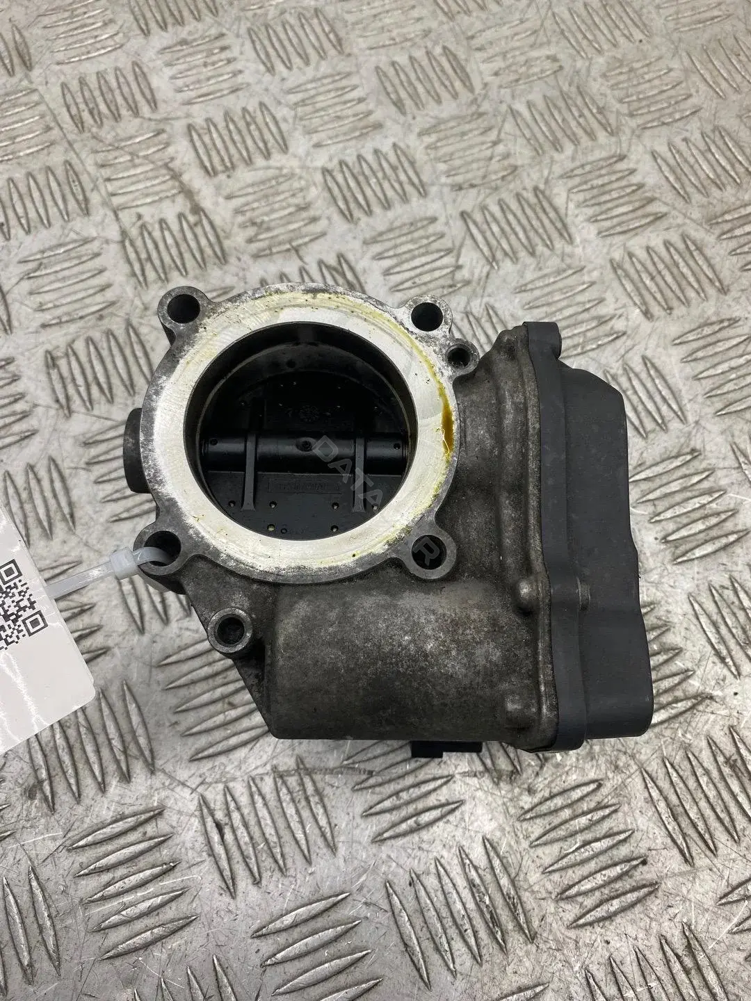 Дроссельная заслонка 02D30250, 06F133062A, 06F133062AG