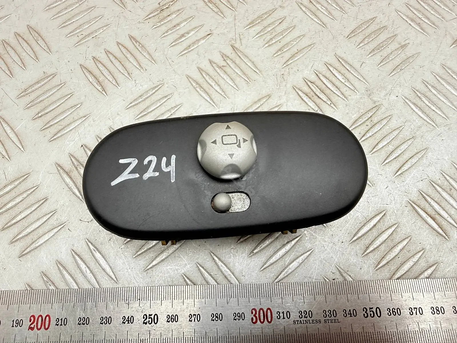 Джойстик регулировки зеркал 03216100, 6924652