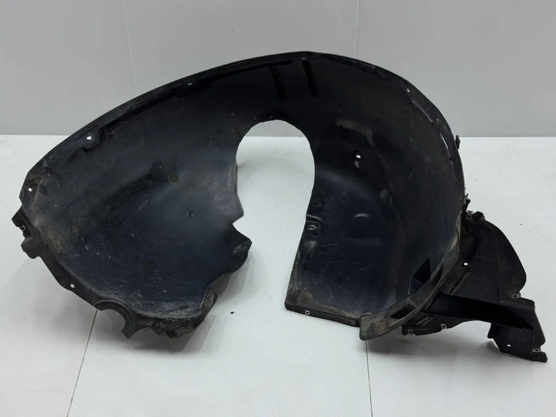 Подкрылок 5NN805912B
