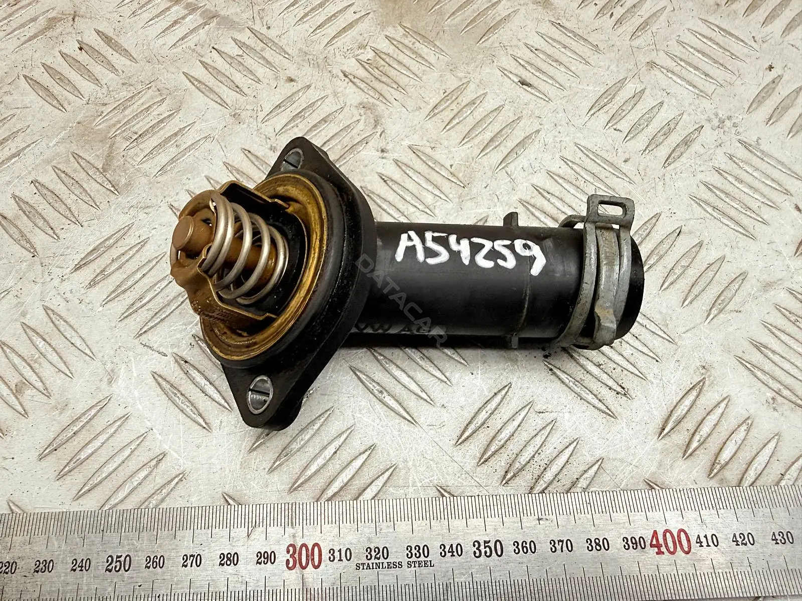 Корпус термостата 03G121121F, 03L121113B, 03L121114B