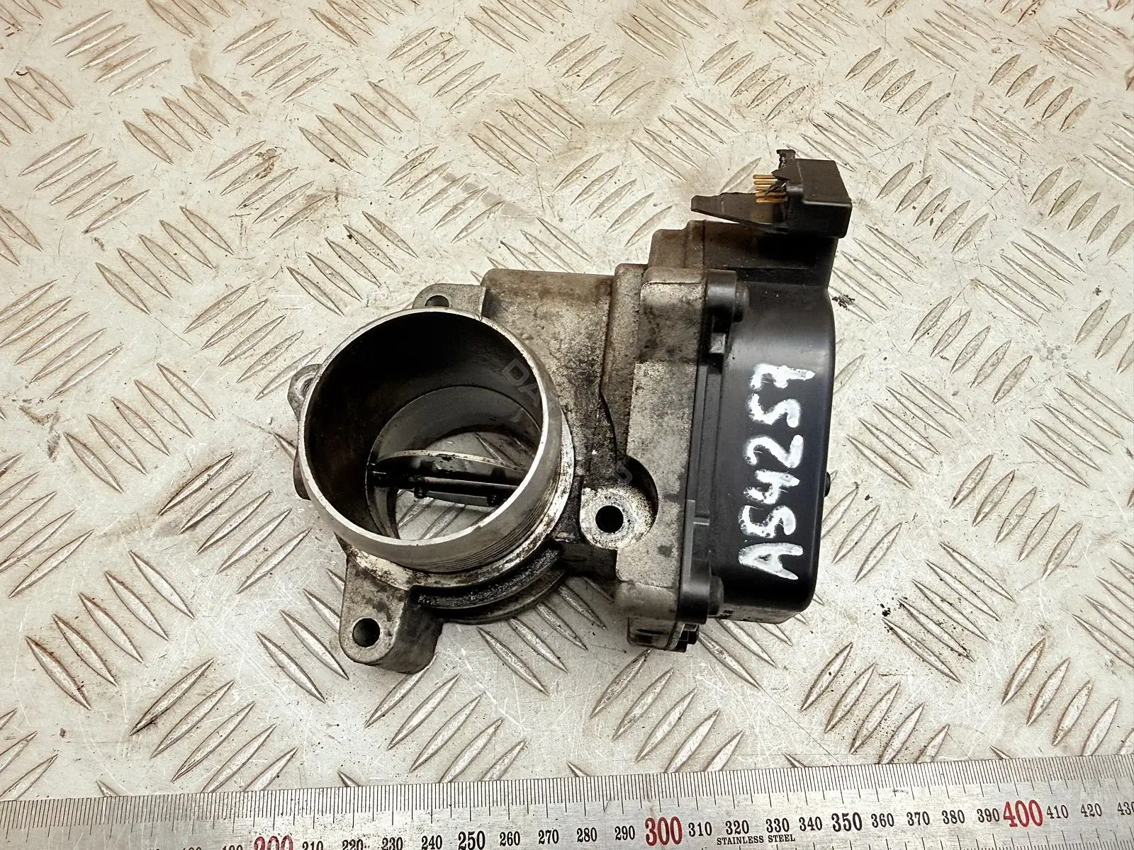 Дроссельная заслонка 03G128063F, 03L128063AD, 03L128063J