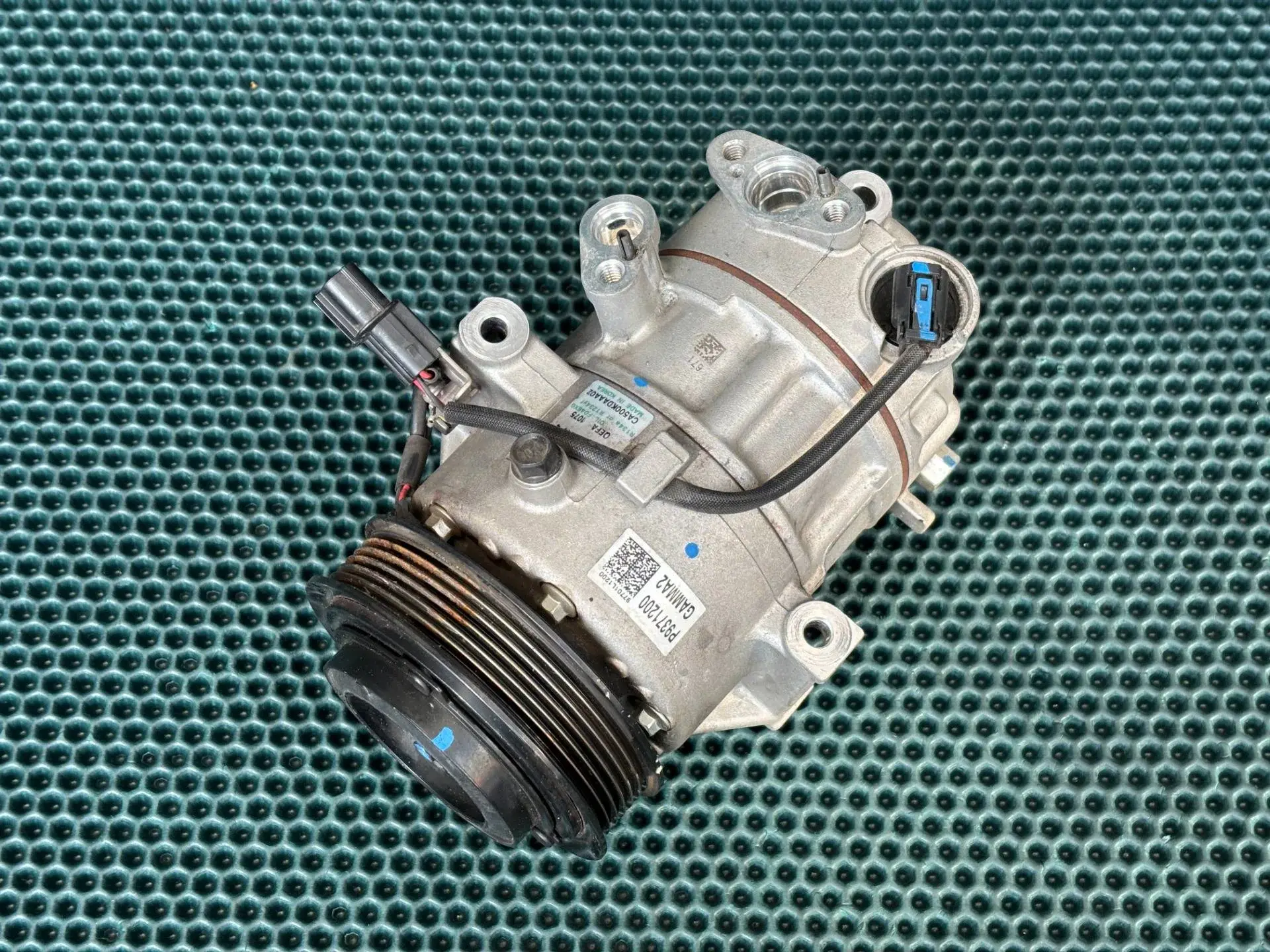 Компрессор кондиционера 97701L1200