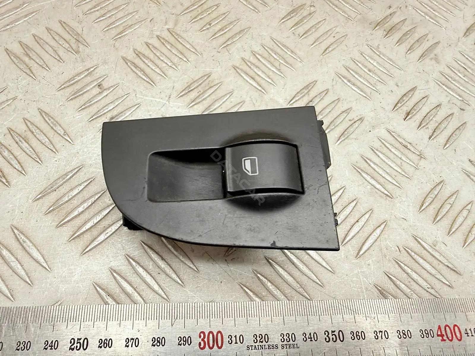 Кнопка стеклоподъемника 4B0959522, 4B0959855A
