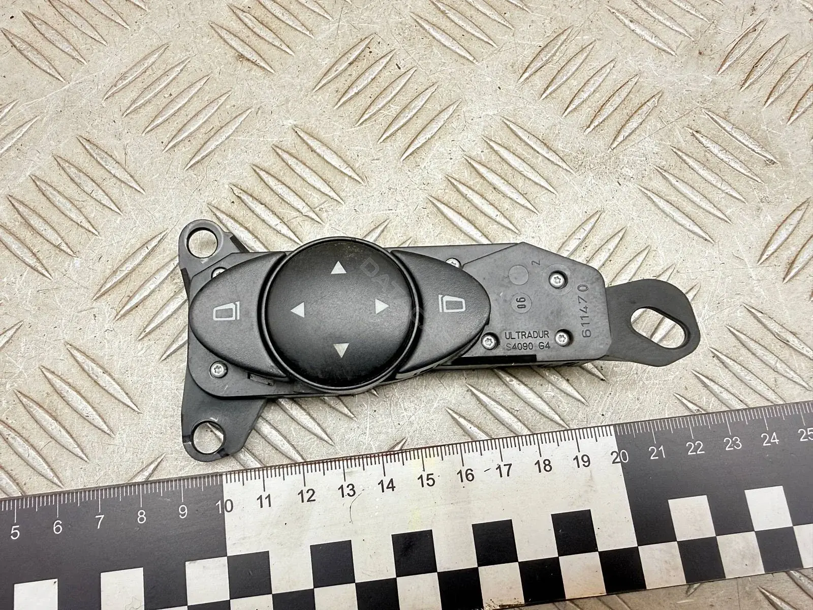 Джойстик регулировки зеркал A2118215379