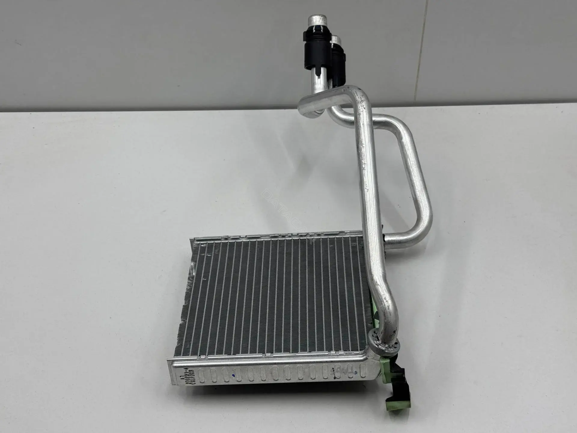 Радиатор печки 5QM819031