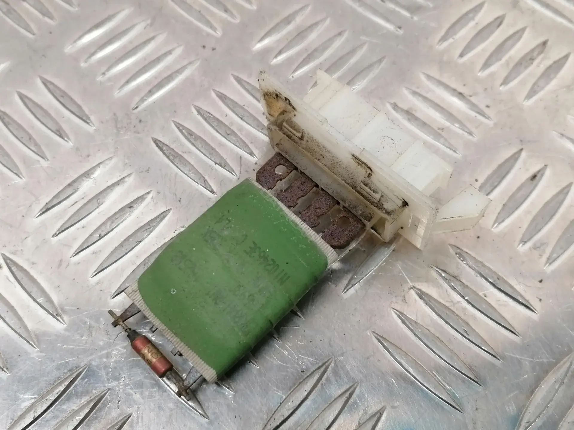 Резистор печки 6001551674