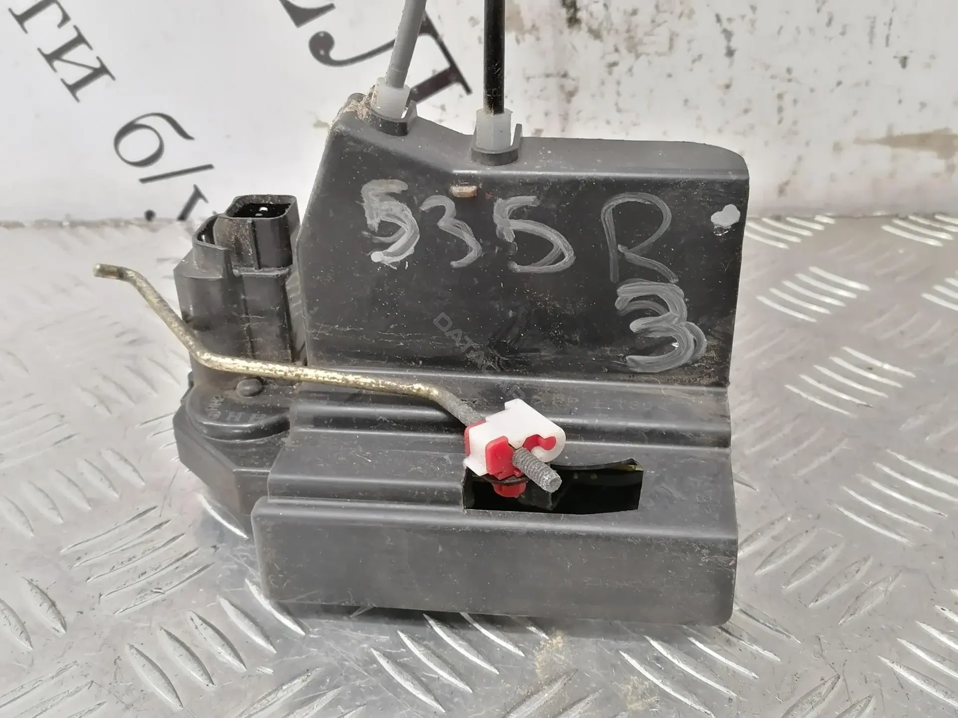 Замок двери 7132021004
