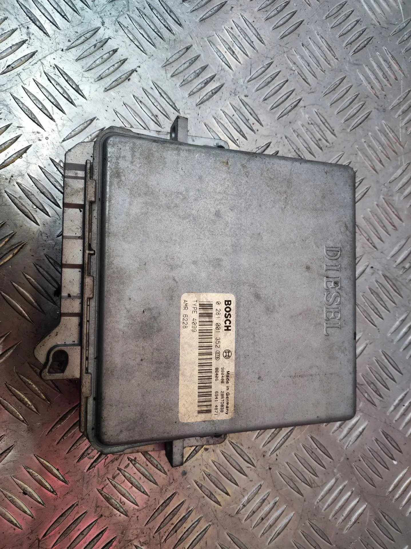 Блок управления двигателем AMR6228