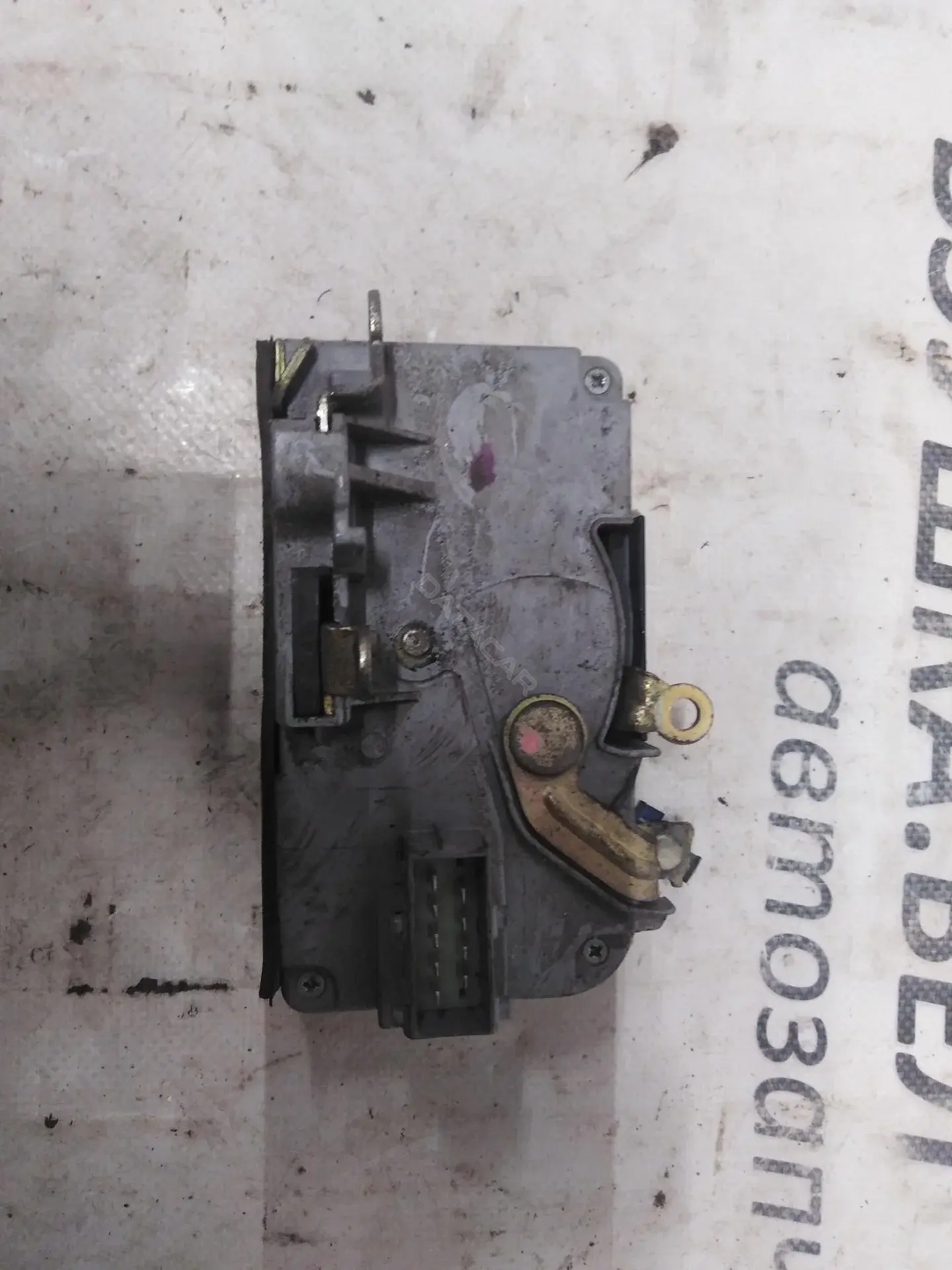 Замок двери 9136J6
