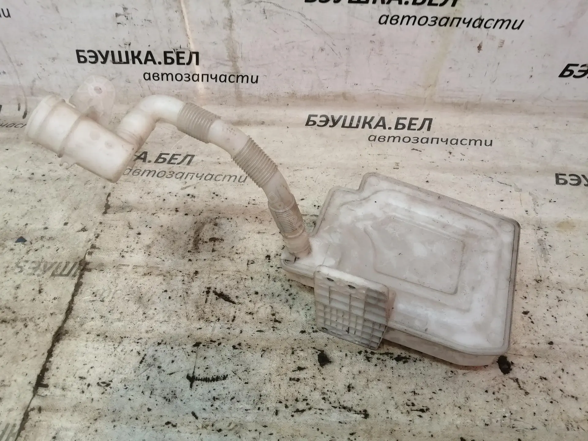Бачок омывателя 0026015196, 00X902, 02U30000