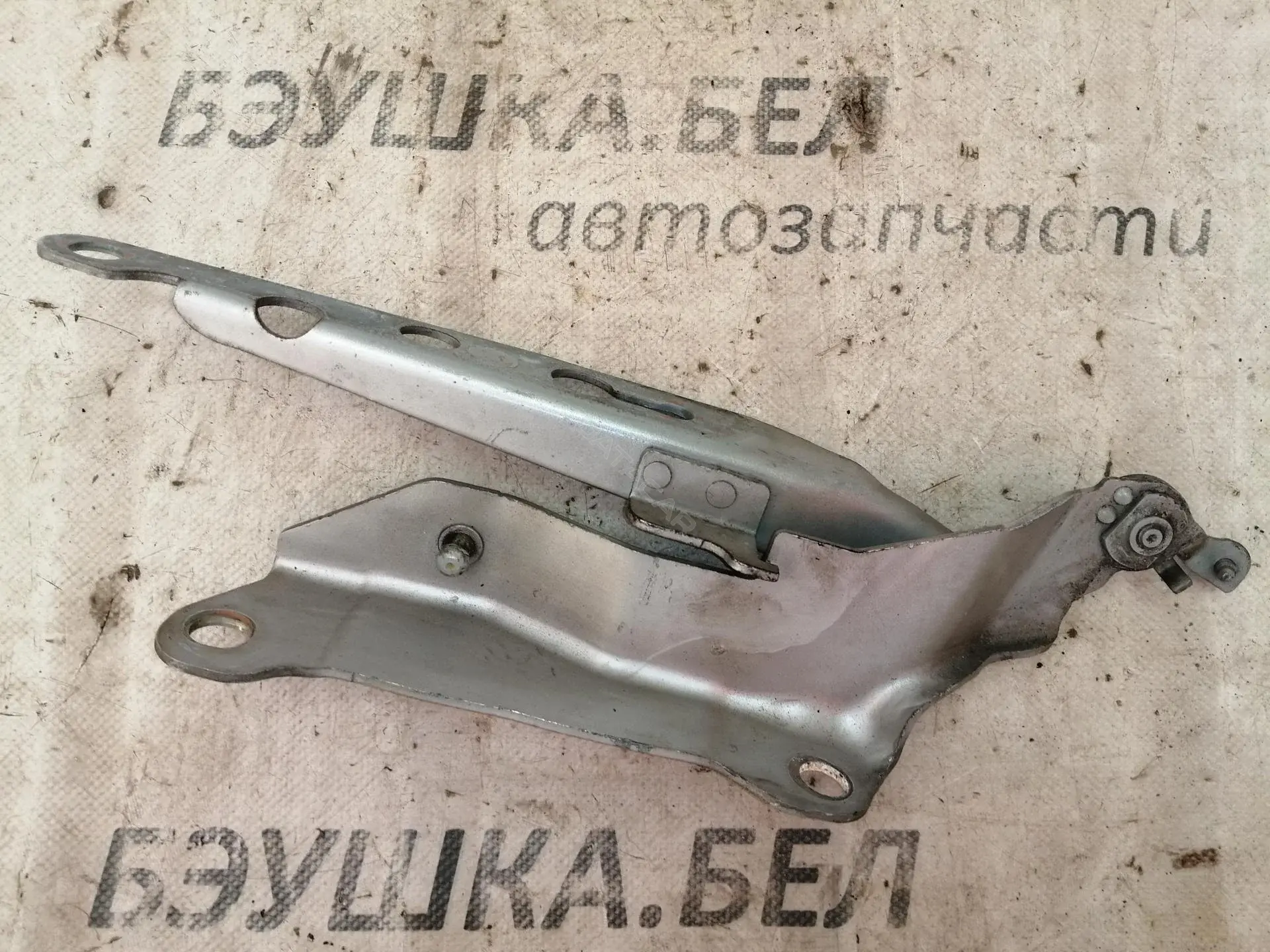 Петля капота 30716882