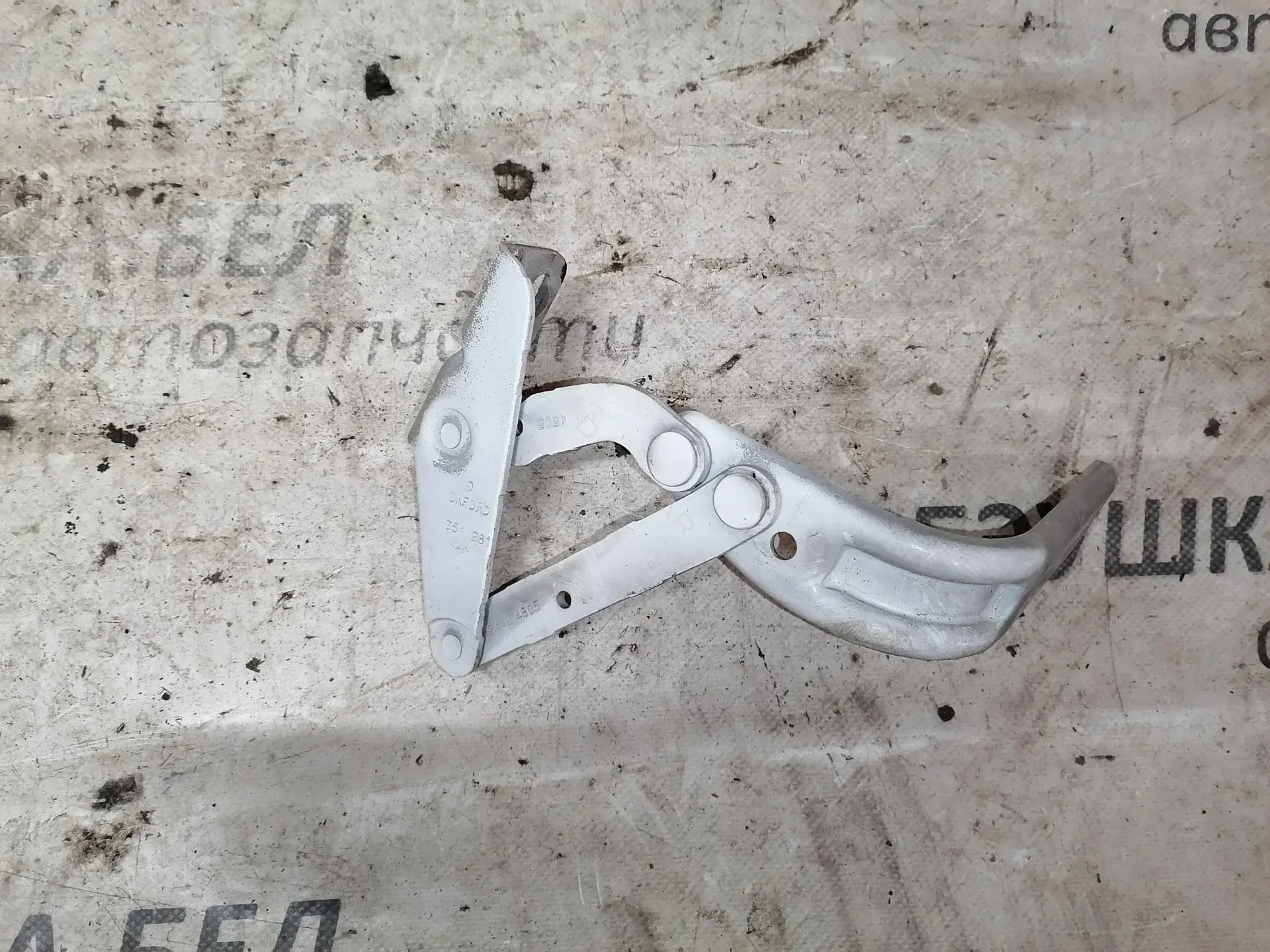 Петля капота 9160783