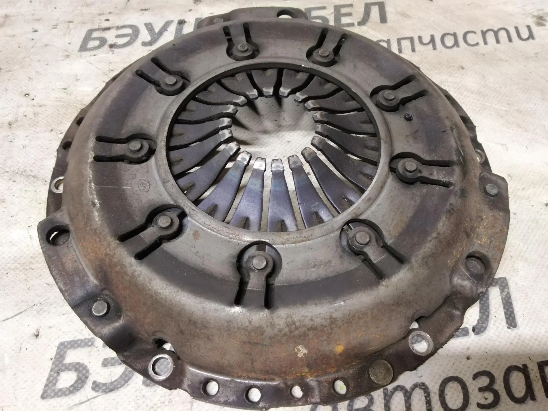 Корзина сцепления 048141117