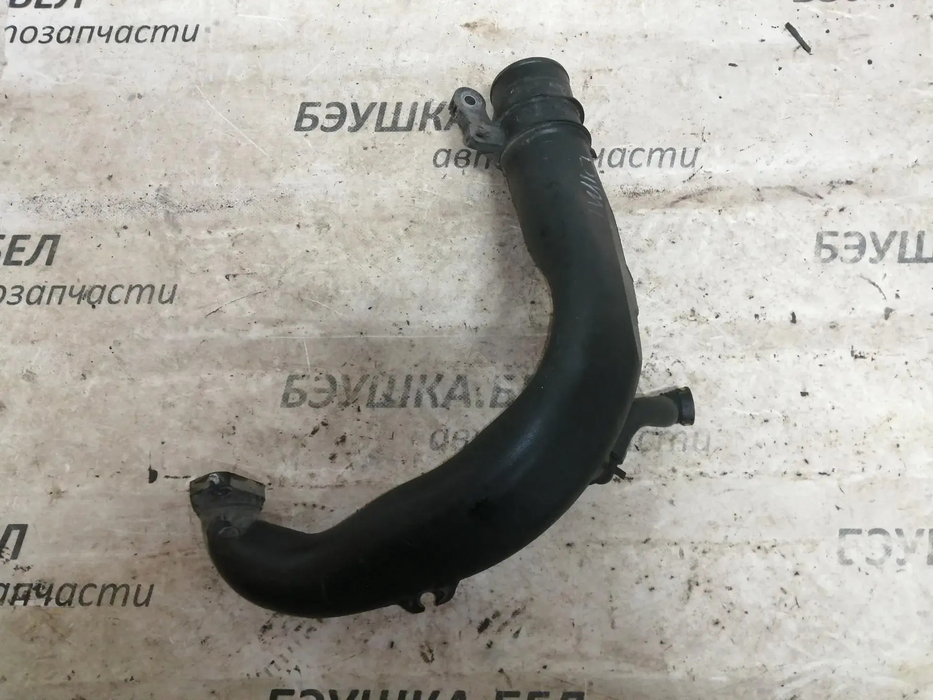 Патрубок интеркулера 144608356R