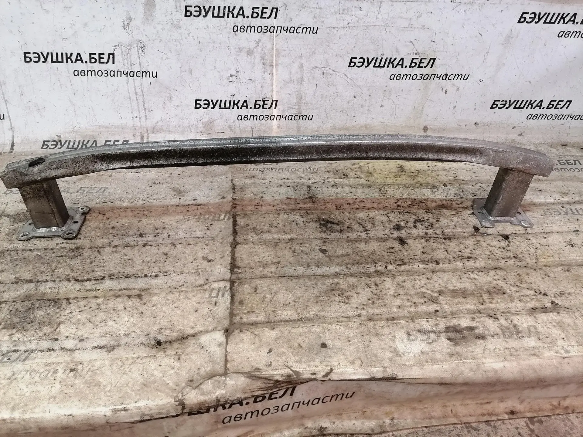 Усилитель бампера 8200882820