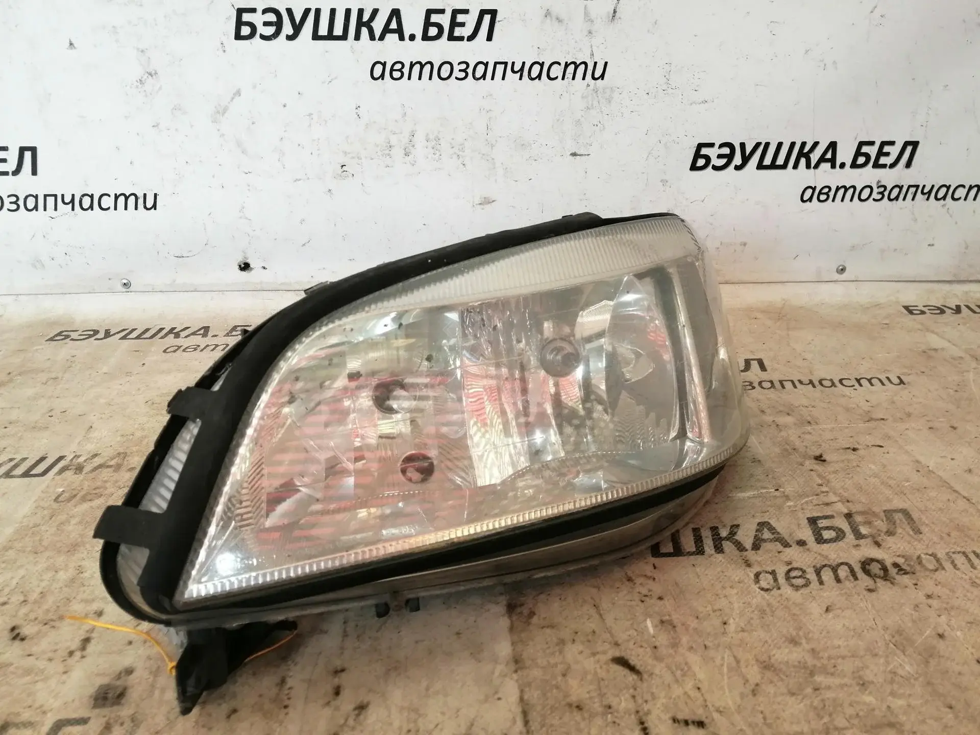 Фары 087453, 205737082B, 205738082B