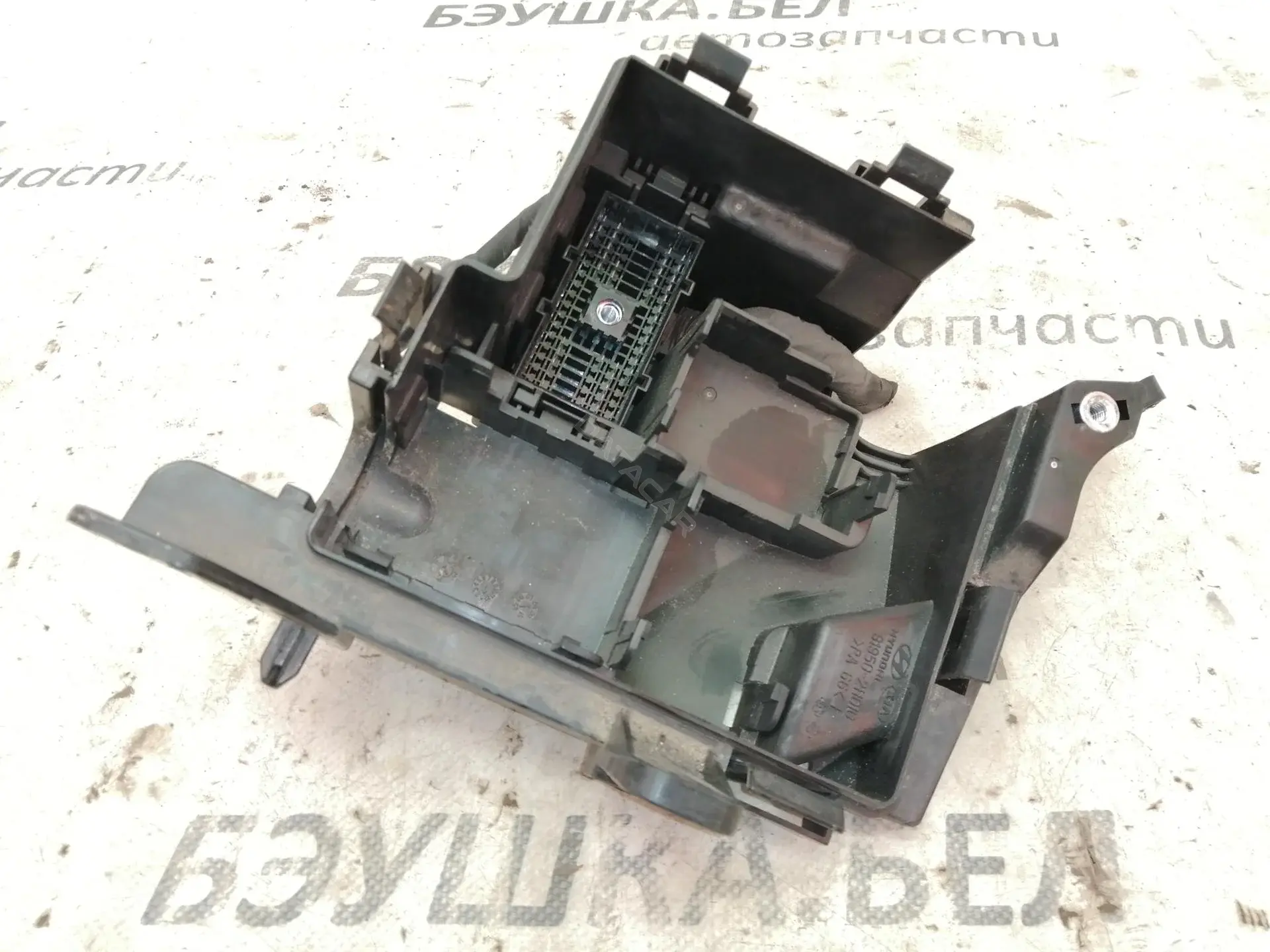 Крышка блока предохранителей P976040