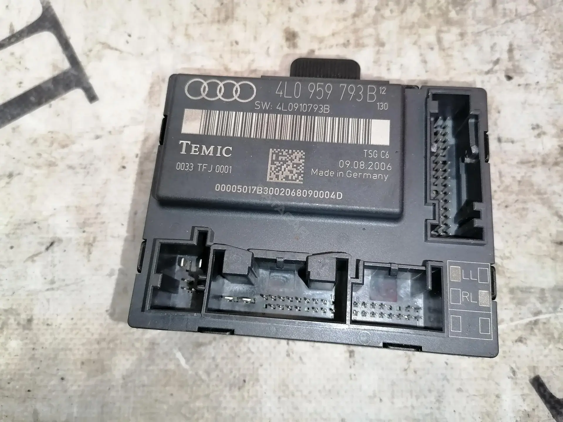 Блок управления двери 4L0959793B