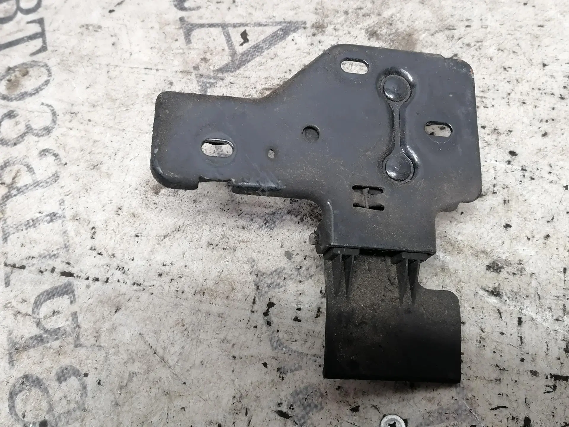 Замок капота 4L0823509