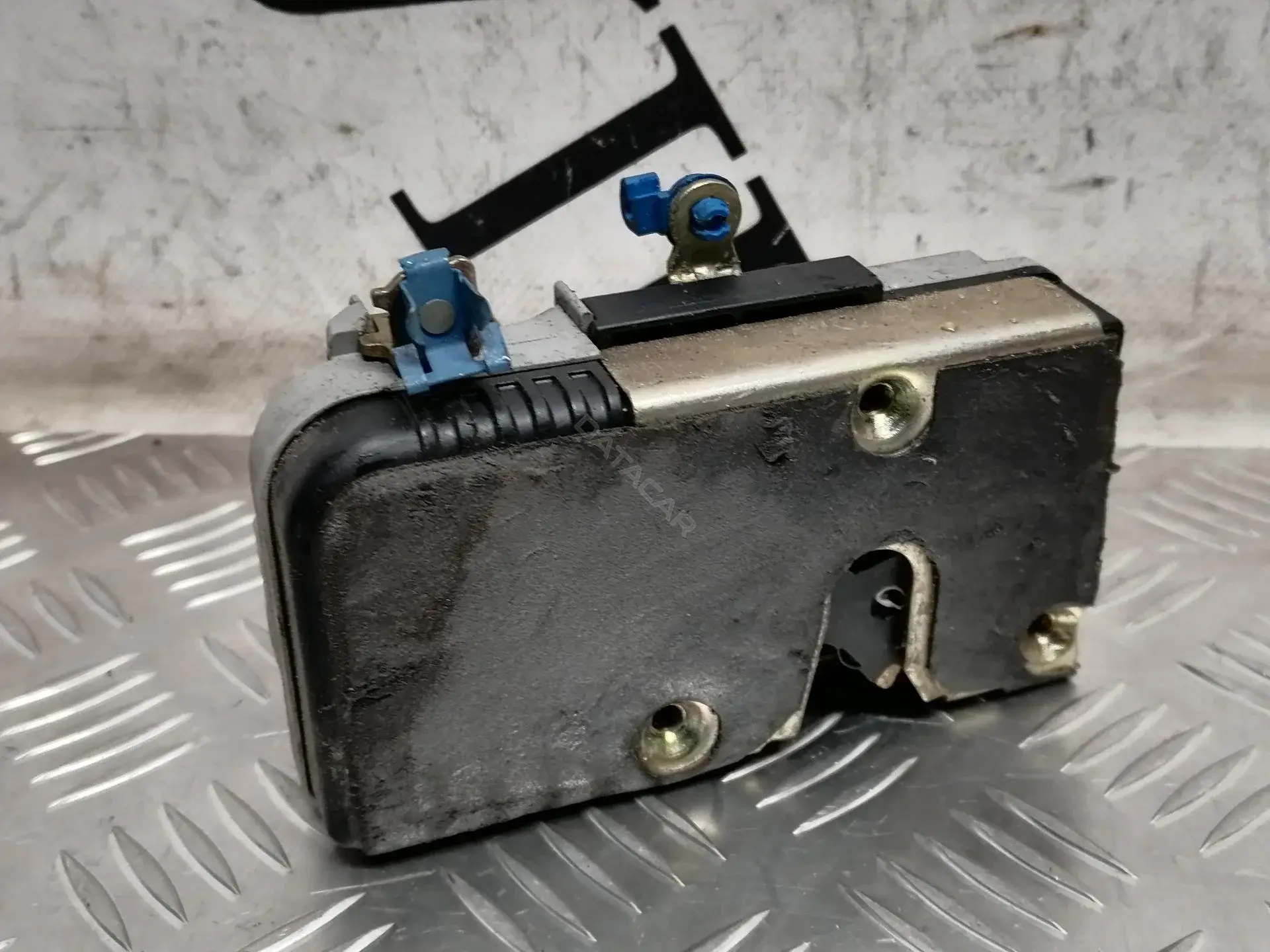 Замок двери 9136J6