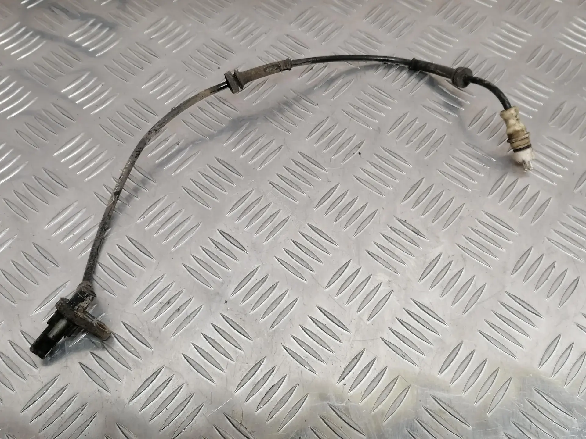 Датчик АБС 8200752604