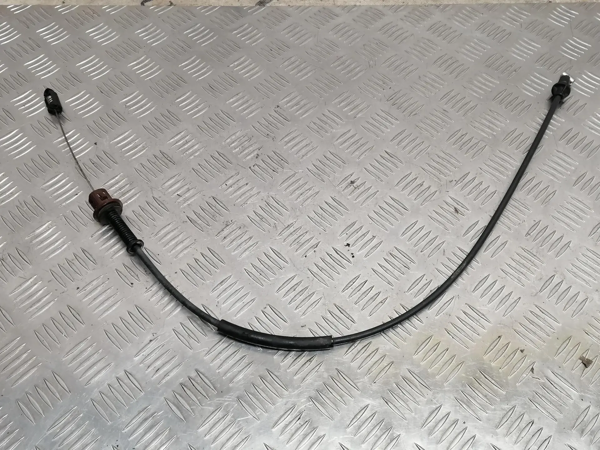 Трос газа 8200315359