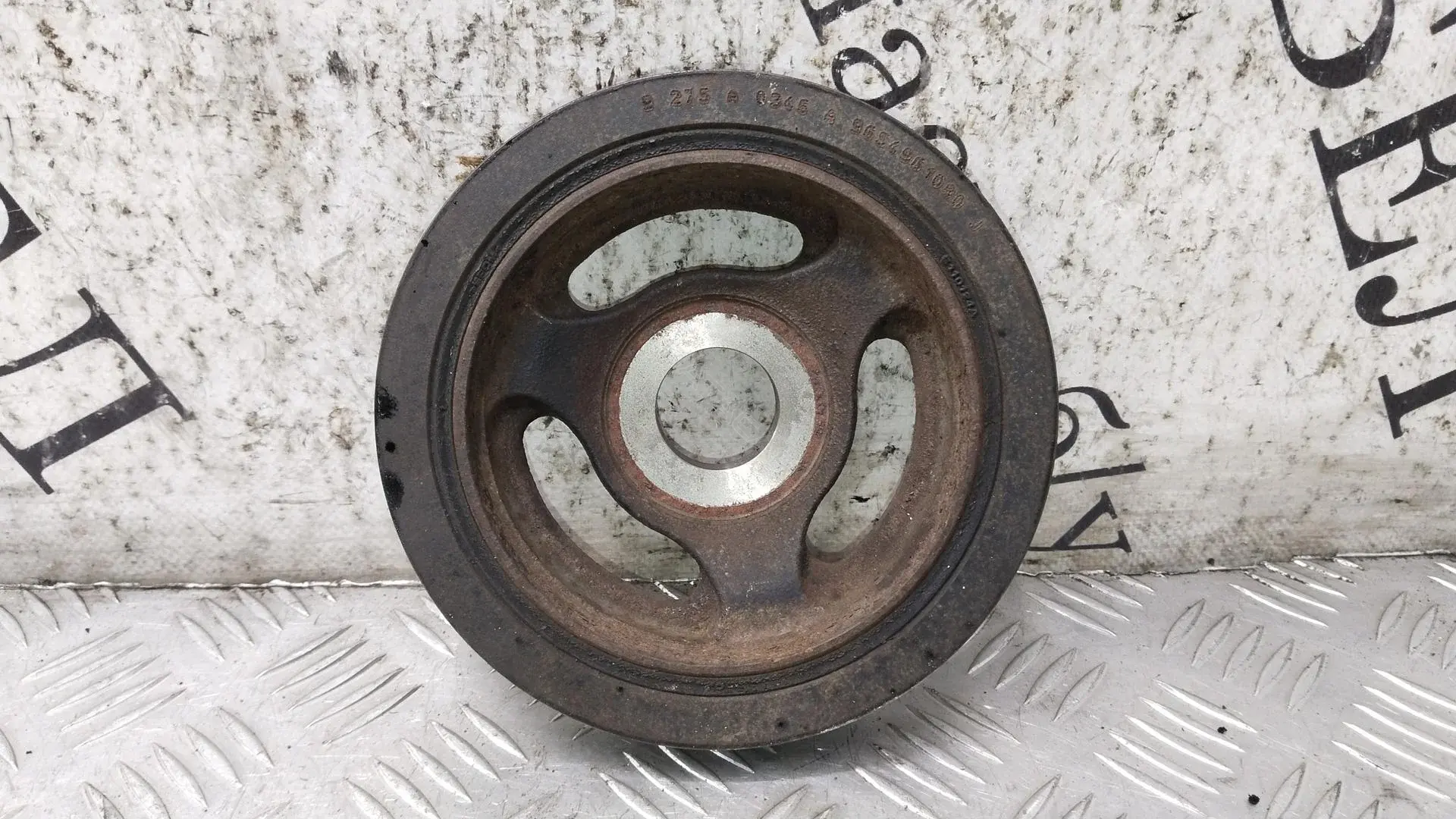 Шкив коленвала 0515T3, 10245, 1690296