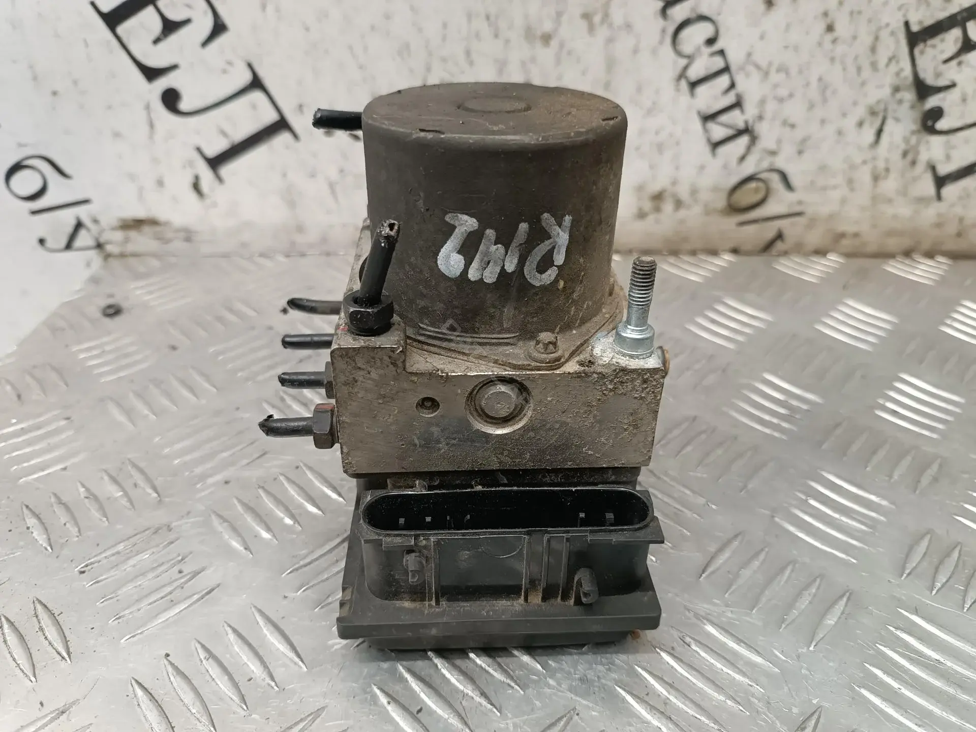 Блок управления АБС 589201H300, 589201H3A0
