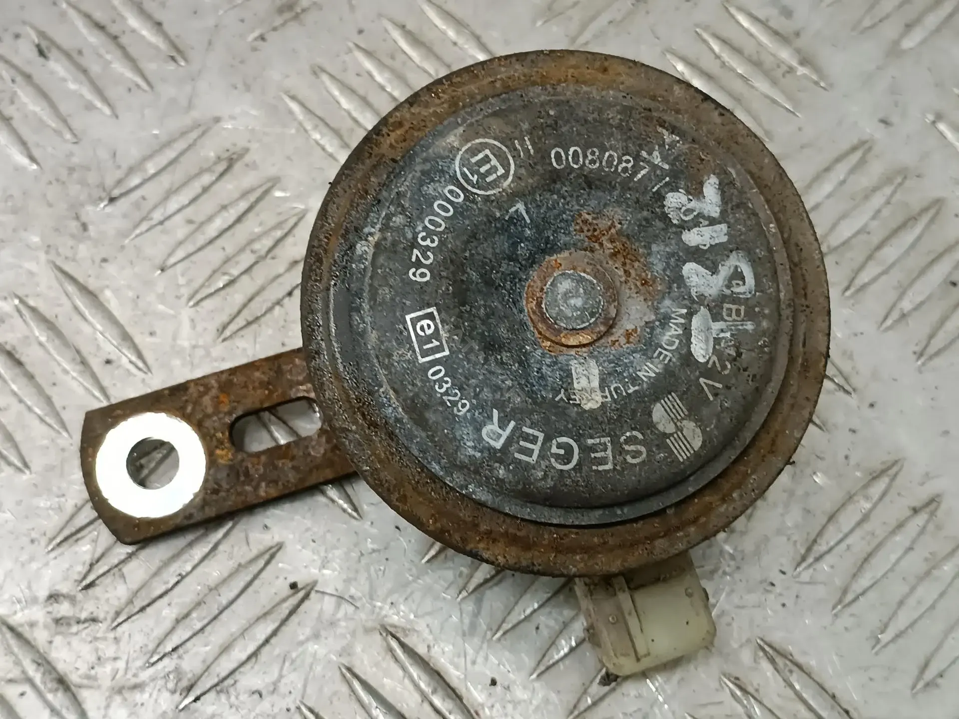 Звуковой сигнал 256105241R