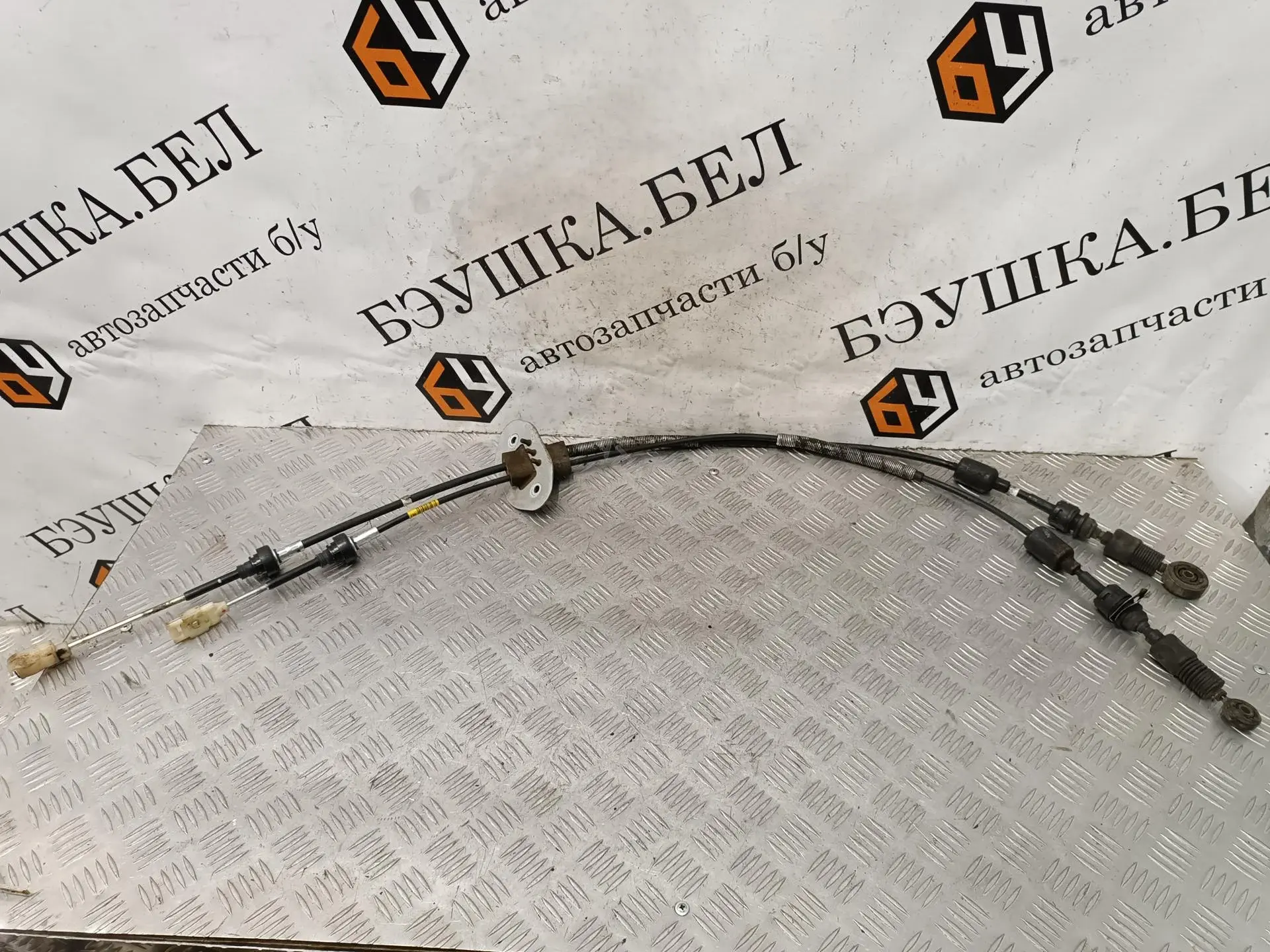 Трос КПП 467904C200