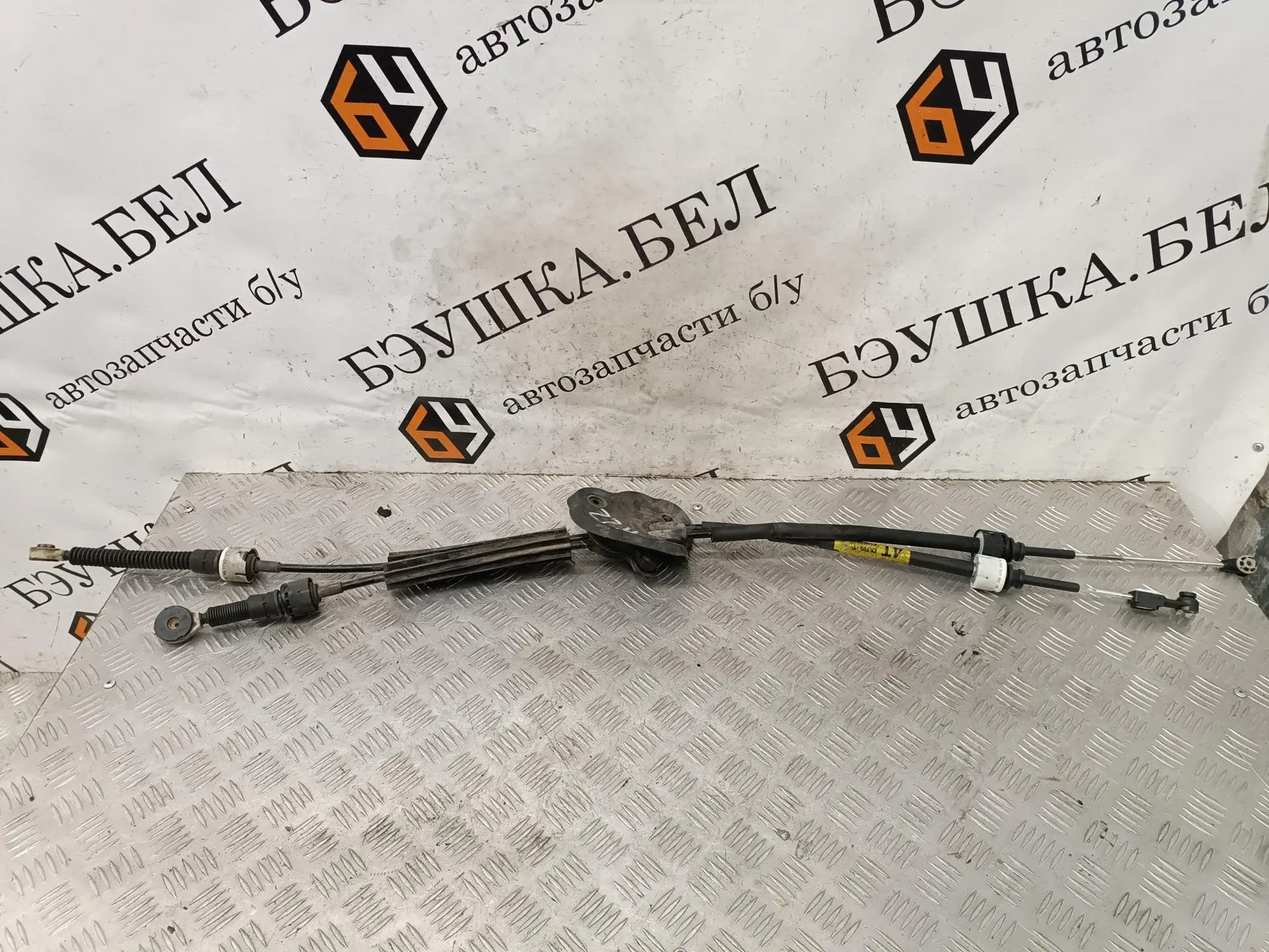 Трос КПП 8200779393