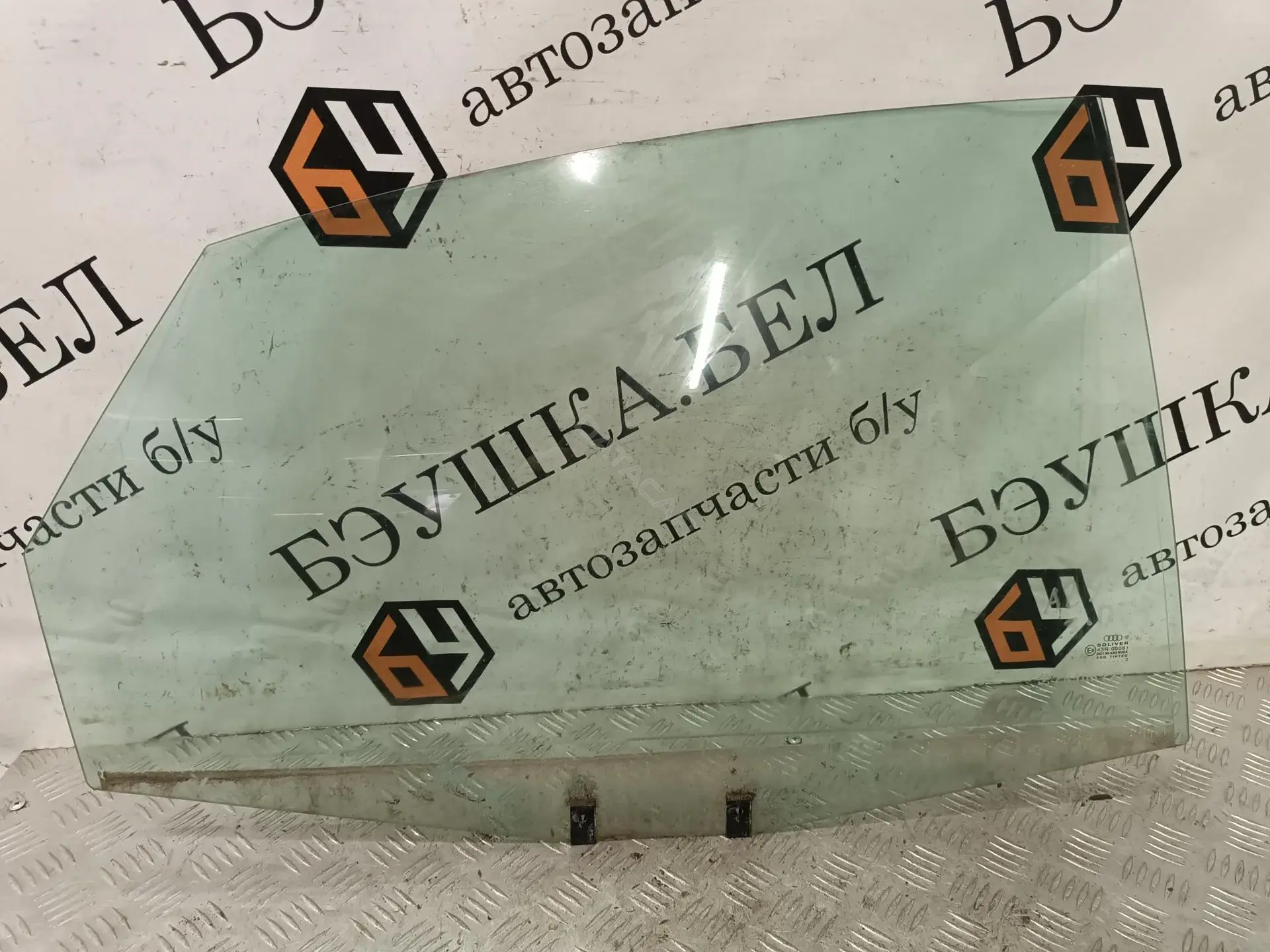 Стекло двери 23802HG, 410005045, 4B5845206B