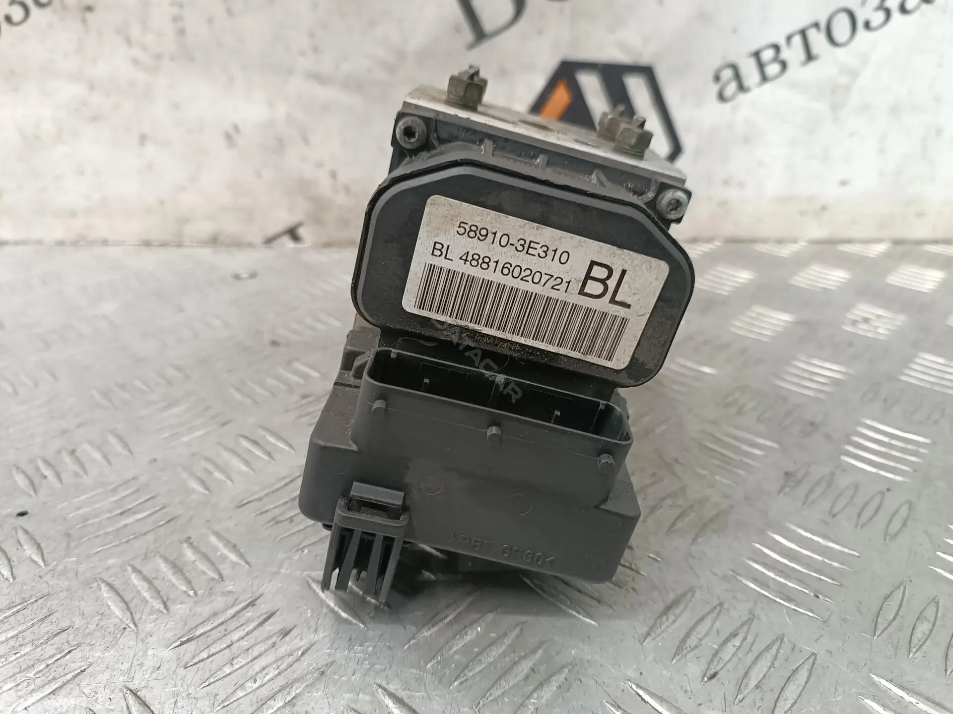 Блок управления АБС 58910-3E900
