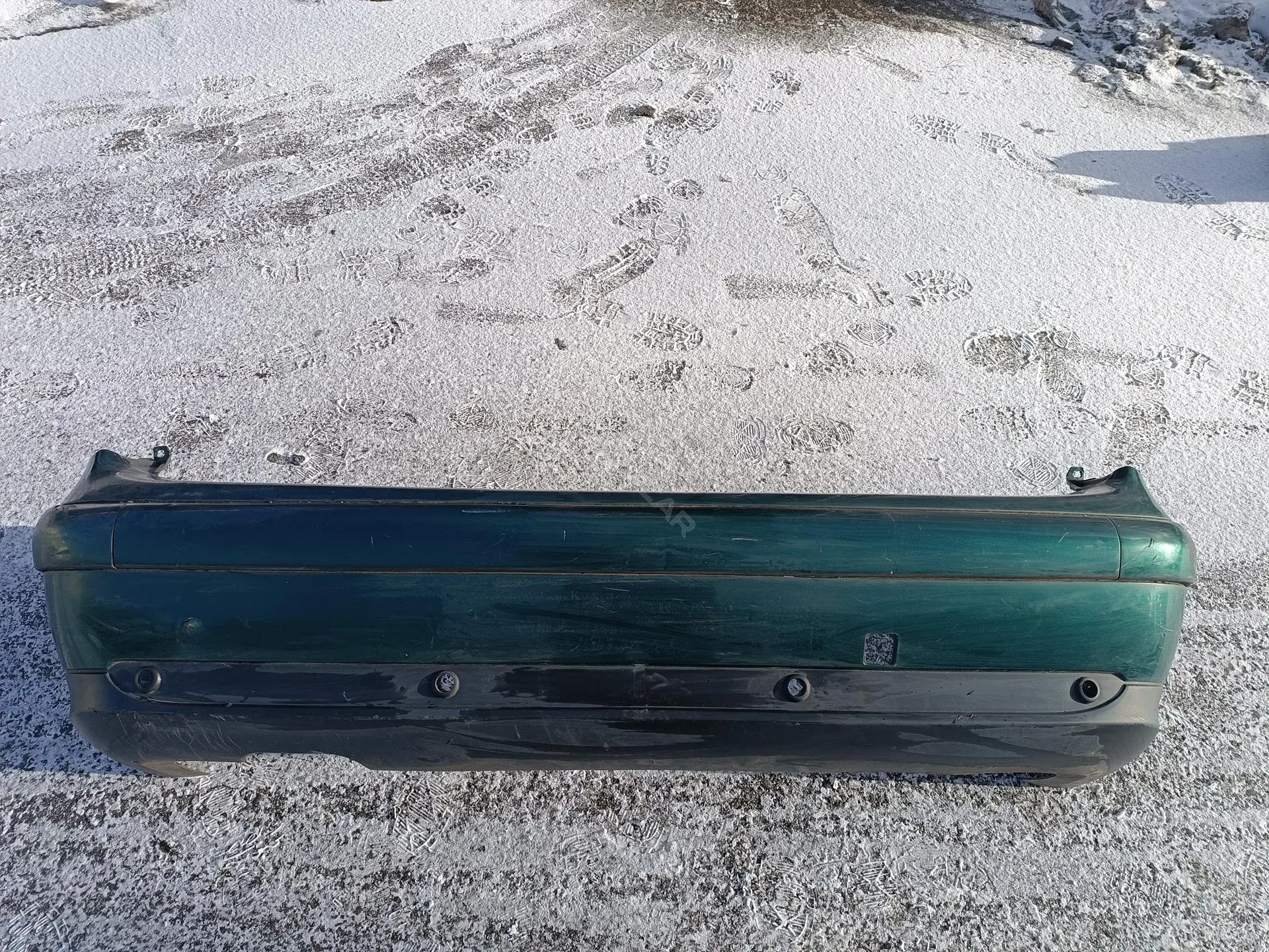 Задний бампер 7410N9