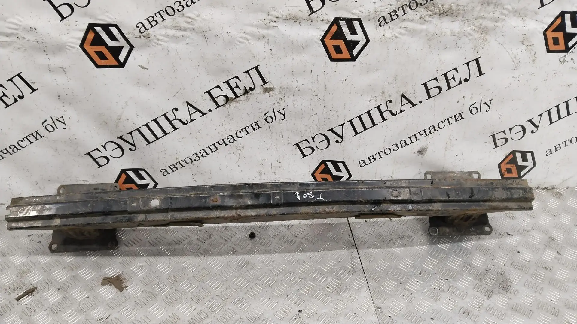 Усилитель бампера P1275269