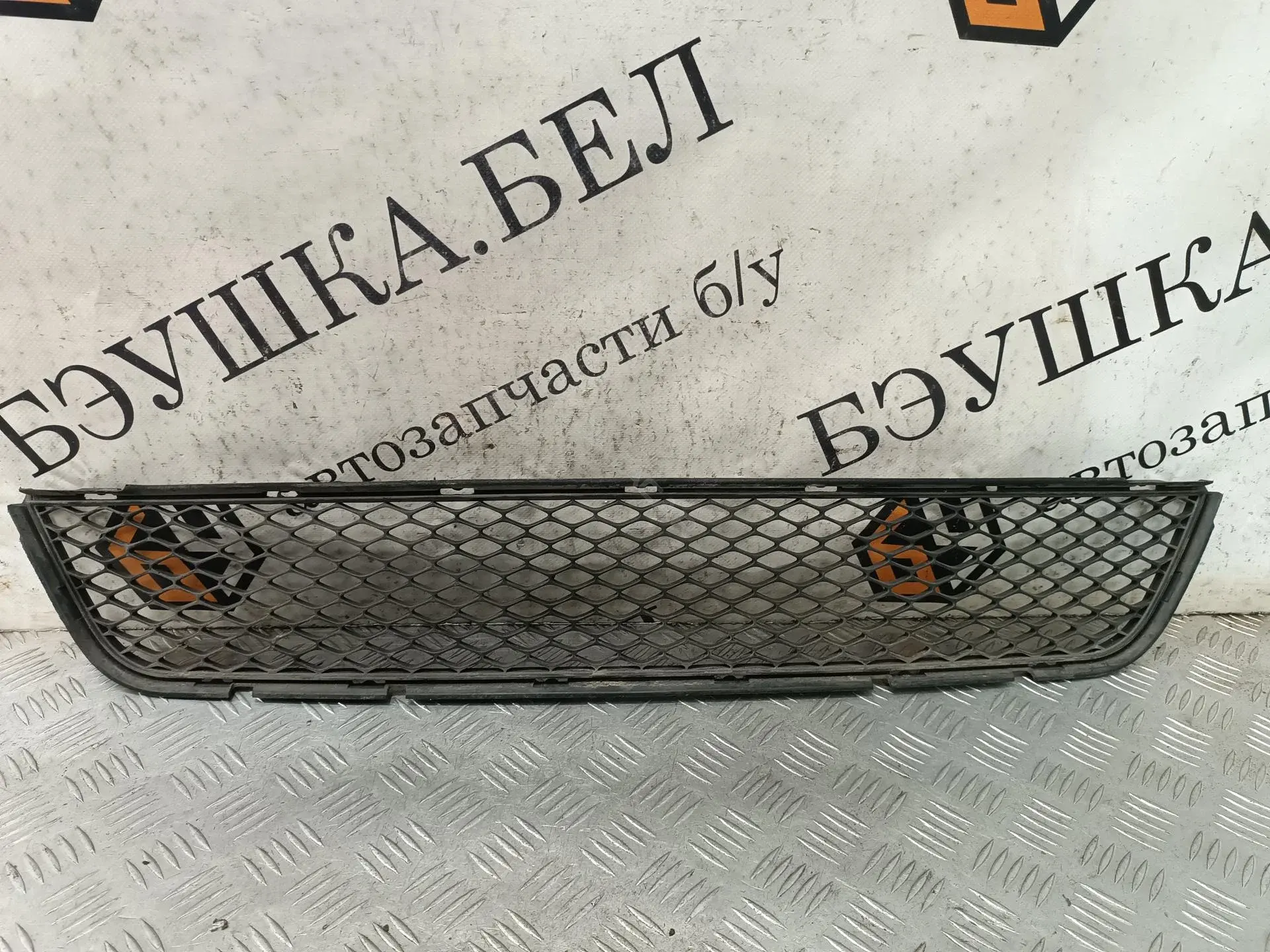 Решетка бампера / заглушка P1321687
