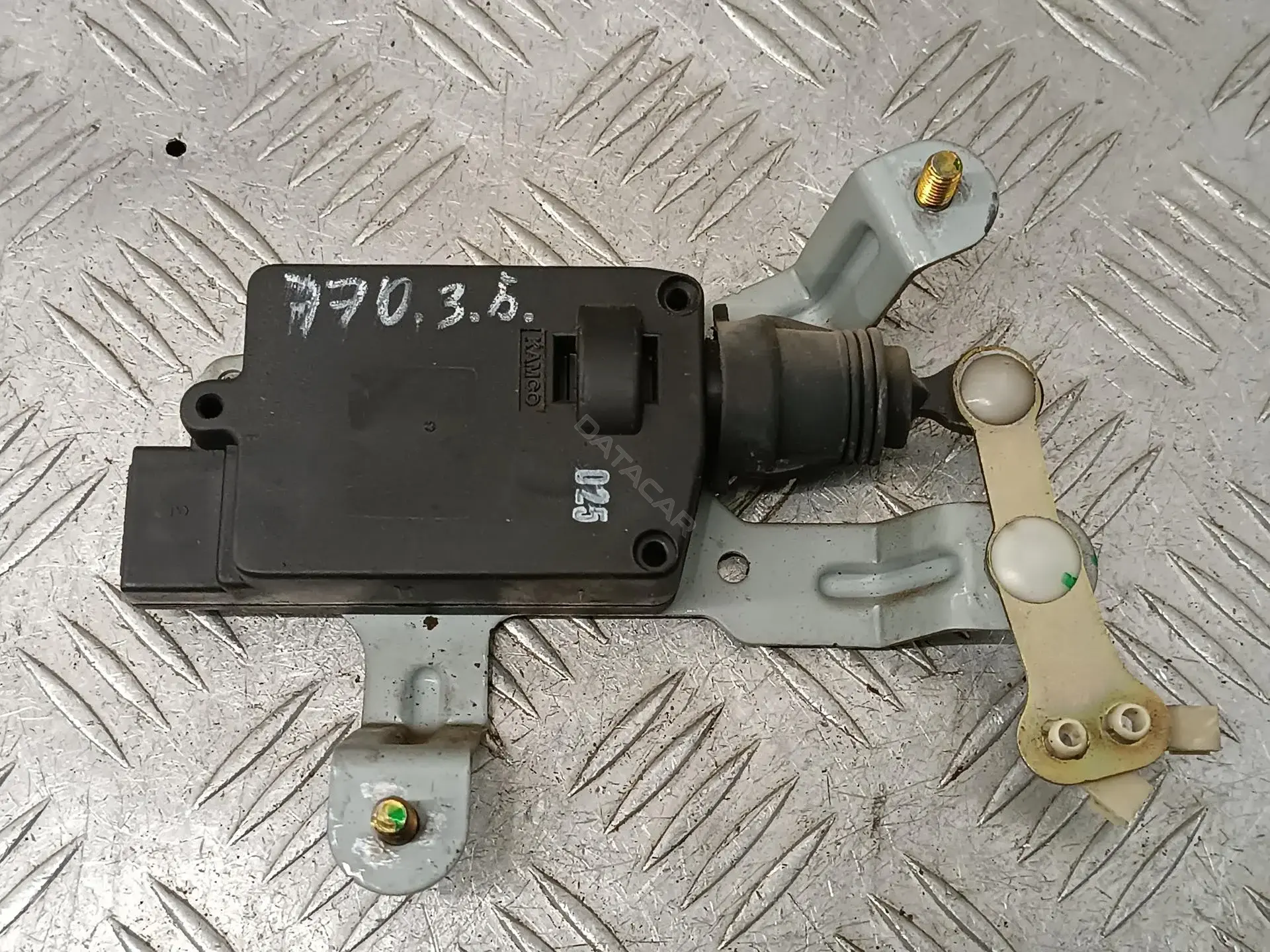 Электропривод багажника 759494, 957502B000