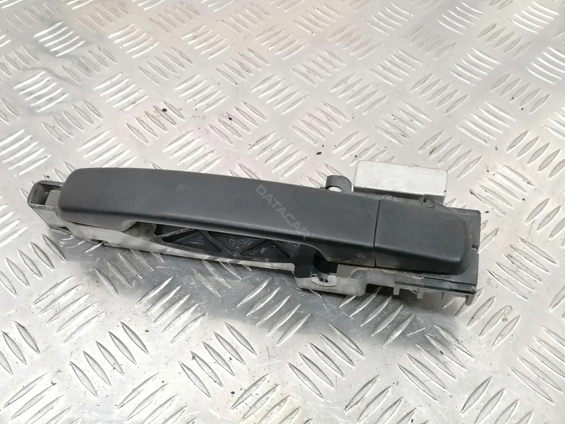 Ручка двери 80611EB300