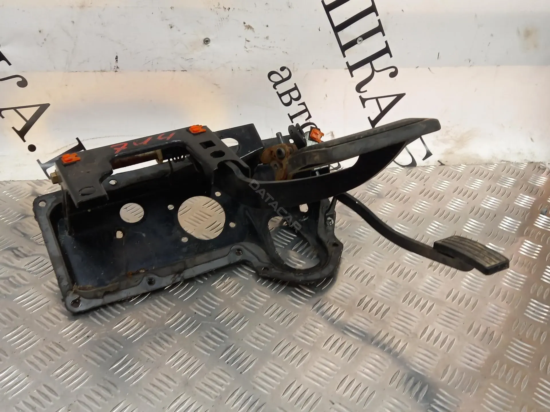 Узел педальный (блок педалей) SKB500031PVJ