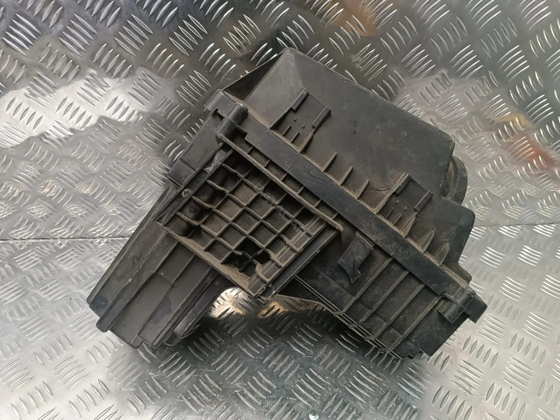 Корпус воздушного фильтра 1427K4, B13CR0285, FA212NY