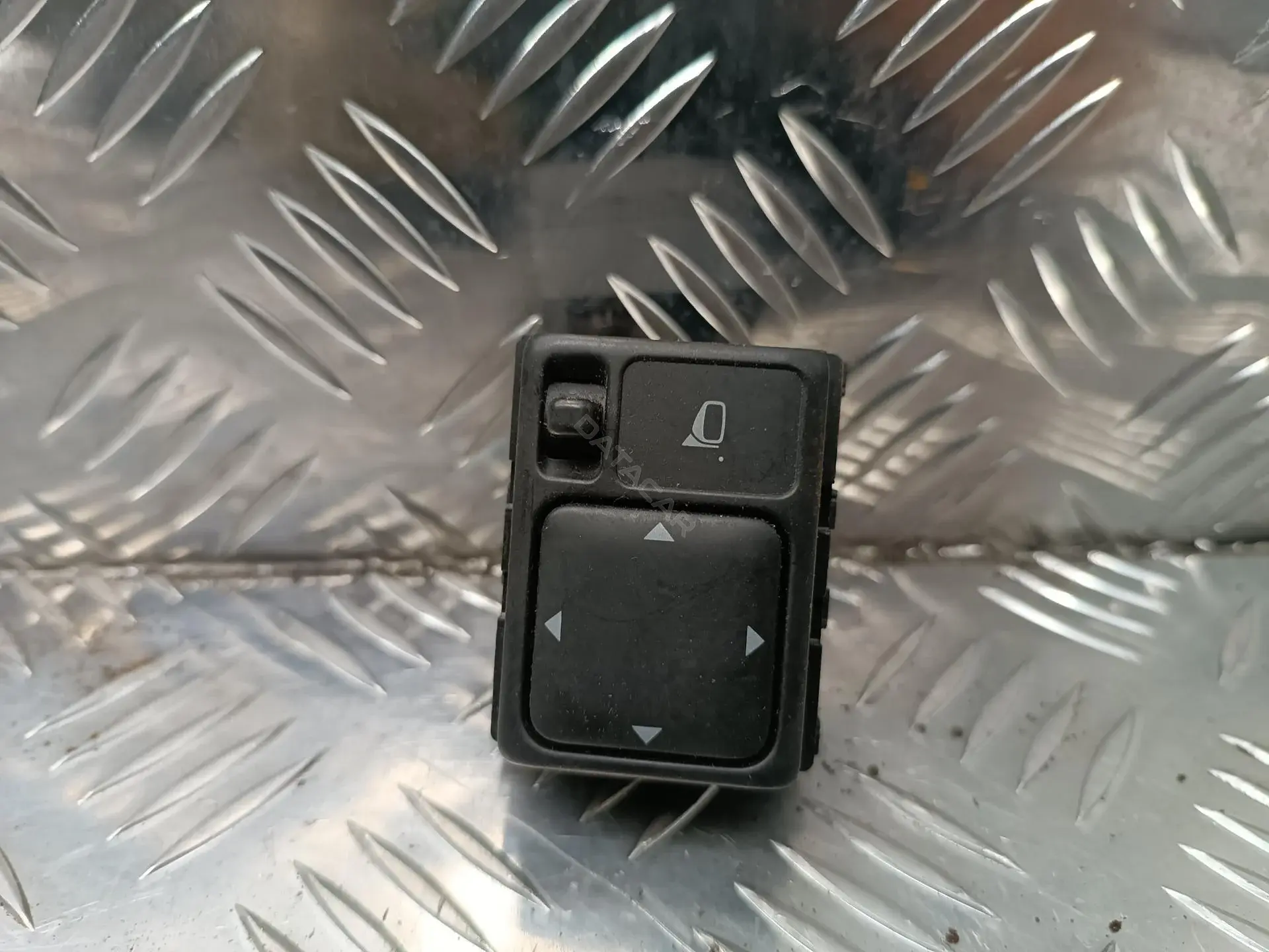 Джойстик регулировки зеркал 255705Z100