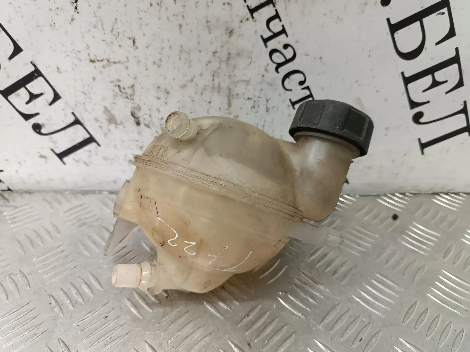 Расширительный бачок 106CA0401AZ