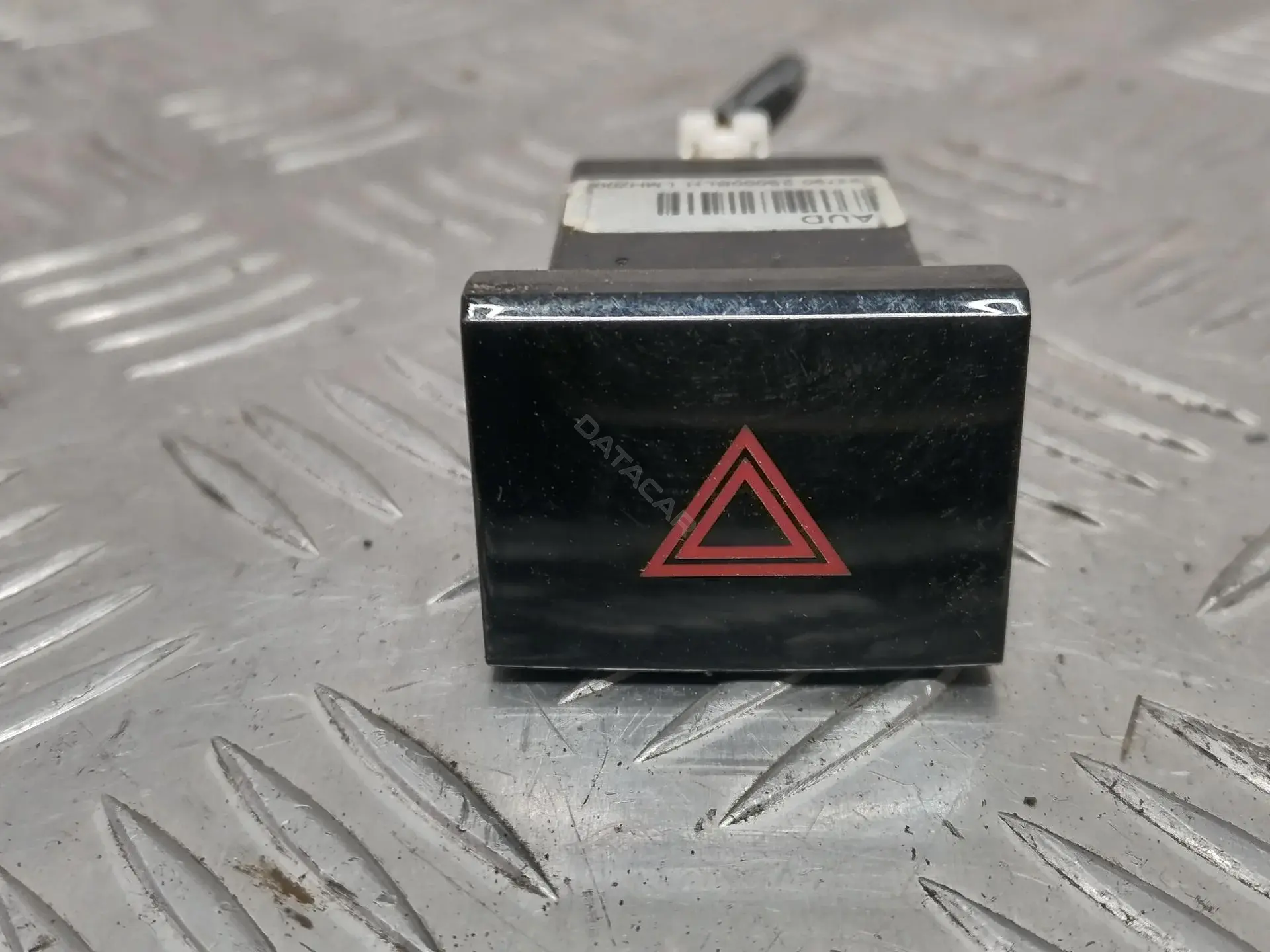 Кнопка аварийки 937902S000