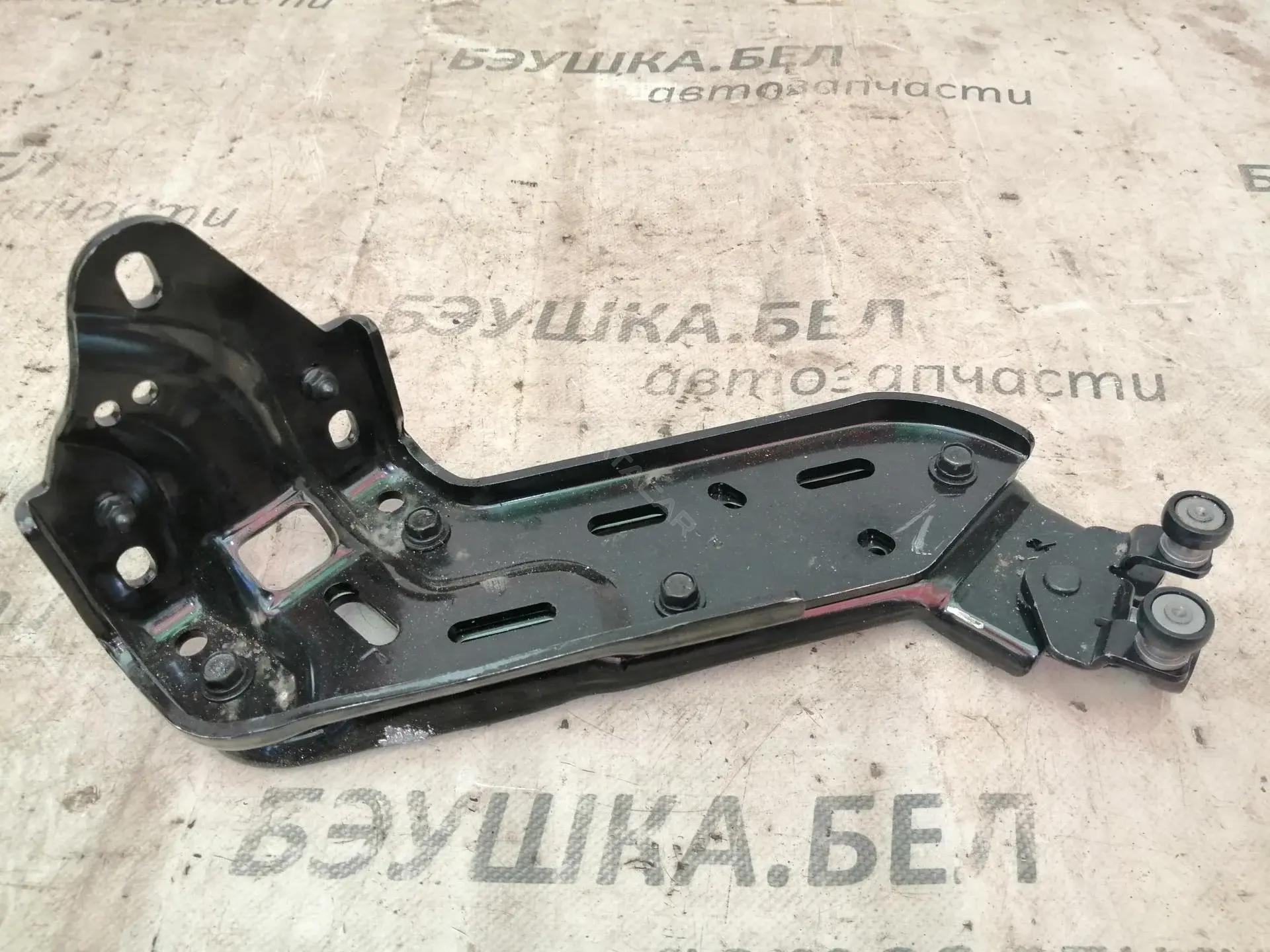 Ролик двери сдвижной P951365